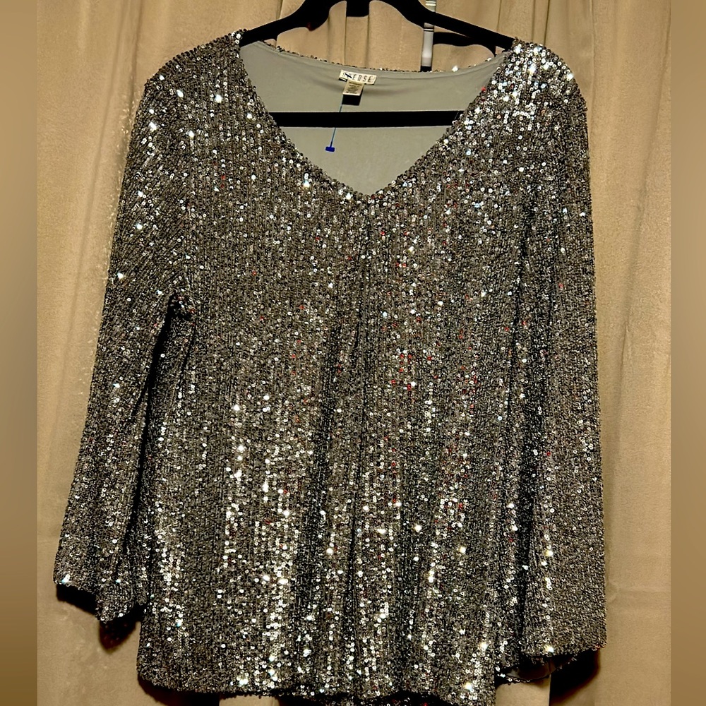 Beautiful top, formal dinner